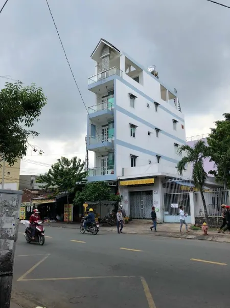 Bán nhà 5 Tầng Mặt Tiền Tân Hương Tân Phú