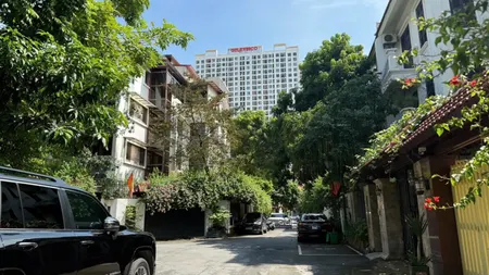 BÁN BIỆT THỰ KĐT THÀNH PHỐ GIAO LƯU, BẮC TỪ LIÊM - 190M² x 5T - MT 12M - Ô TÔ TRÁNH- GIÁ 69 TỶ