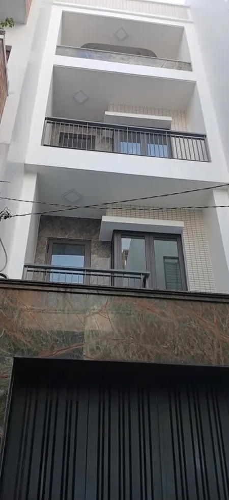 Nhà 4 Tầng - Hẻm ôtô - DT : 84m² giá 16.8 tỷ Phường 4 , Tân Bình.