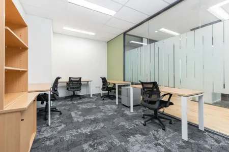 Không gian văn phòng riêng dành cho 5 người tại HQ Zeta Building
