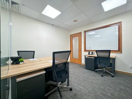 Trọn gói quyền sử dụng không gian văn phòng chuyên nghiệp cho 5 người tại Regus Me Linh Point Tower