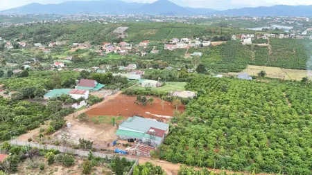 Đất trung tâm xã di linh full thổ cư 5x43m 375tr, cách nút giao cao tốc liên khương 2km