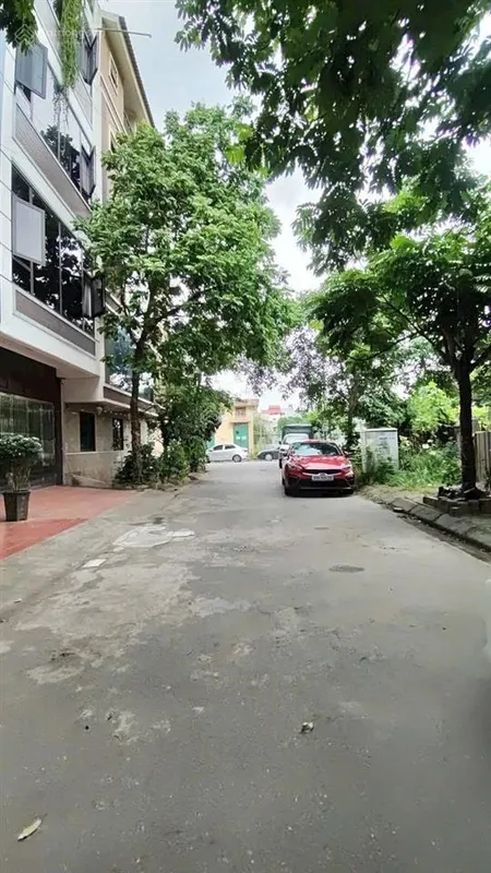 Giá tốt bán gấp view vườn hoa tuyệt đẹp ngã tư tố hữu cạnh khu phức hợp thương mại