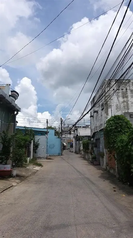 Đất thổ cư bán cách tô ký 100m gần chợ ba bầu rộng 6,4m