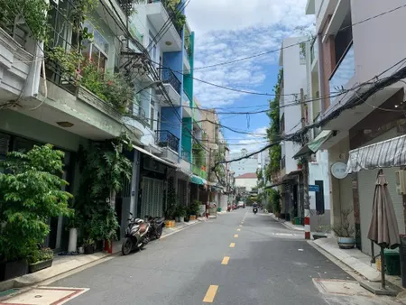 🏘🏘🏘 CHỦ ĐẬU VISA ĐỊNH CƯ NƯỚC NGOÀI, CẦN BÁN GẤP, GIẢM NGAY 500TR. 👉 HÀNG HIẾM, 14M NGANG CỰC KỲ BỀ THẾ, LŨY BÁN BÍCH, HẺM THÔNG XE TẢI, NGUỒN THU ỔN ĐỊNH 20TR/THÁNG, TÂN PHÚ, HCM 🤝.