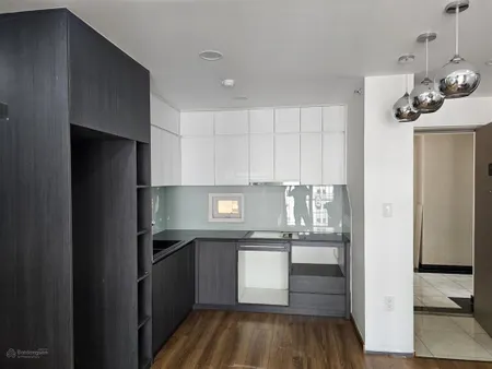 Bán căn hộ chung cư imperial place, kinh dương vương, an lạc, bình tân, 2,5 tỷ, 75m2 sổ sẵn