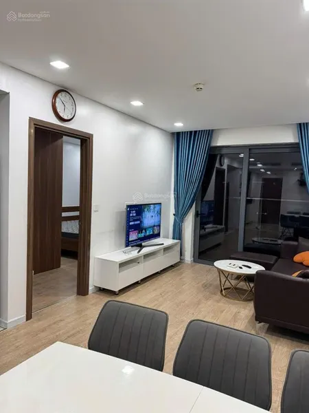 Tôi chính chủ cần bán căn 2pn 60m2 tòa gloria nguyên hồng, giá 7.9 tỷ. 0977 632 ***