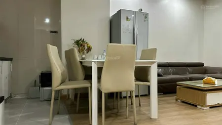 Cần bán căn hộ 2pn chung cư vinhomes nguyễn chí thanh, nhà sạch đẹp, giá rẻ nhất, tầng 16 đẹp
