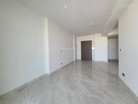 Bán căn hộ midtown phú mỹ hưng, 80m2, 2pn 2wc, nhà trống, view thoáng, giá tốt