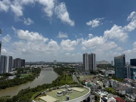 Bán căn hộ chung cư 135m2 giá siêu hời tại riverpark residence, 15 tỷ vnd