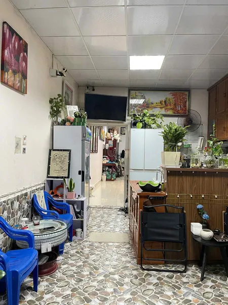 Bán nhà 58.5m² ngang 4,25m nghách 50 ngõ 310 nghi tàm .hồng hà hà nội