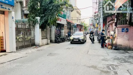 Chính chủ bán đất phố định công thượng lô góc ngõ thông ô tô full thổ cư. 420m2 giá 79 tỷ.