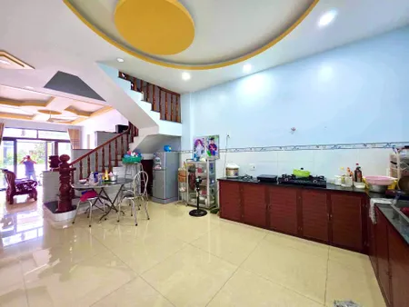 Nhà MT 77m2 ( Nở hậu tài lộc ), 4 Tầng MT Đường 41, Bình Trưng Đông, Q2 Cũ.