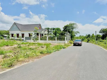KẸT TIỀN BÁN GẤP 940M2 ĐẤT THỔ CƯ CHƠN THÀNH NẰM NGAY KCN LỚN ĐANG HOẠT ĐỘNG. GIÁ 385TR (BAO SỔ)