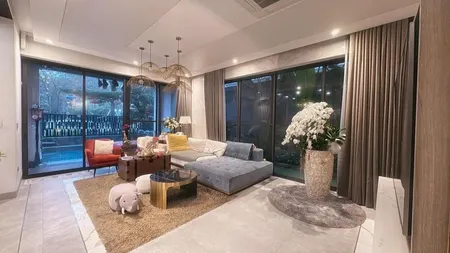 BÁN BIỆT THỰ CIPUTRA - 230M² x 4T THANG MÁY - MT 10M - FULL NỘI THẤT - GIÁ 87 TỶ
