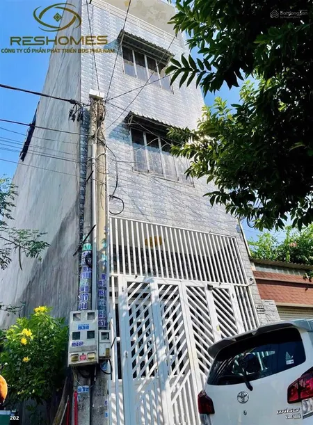 Chính chủ bán nhà nghỉ 1t 3l, gồm 13 phòng sẵn nội thất phường an bình, giá chỉ 3 tỷ 900 triệu