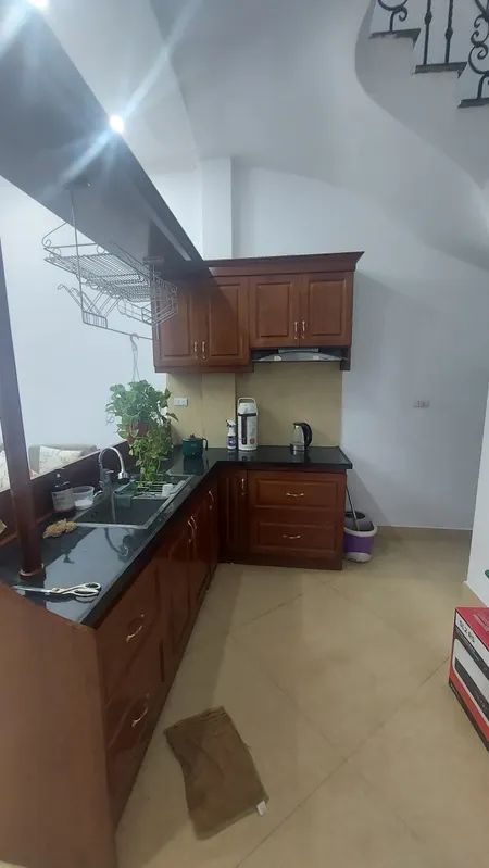 Bán gấp giá rẻ Văn Chương 28m/35m, 5 tầng, mặt tiền 7m, 7.15 tỷ Đống Đa.