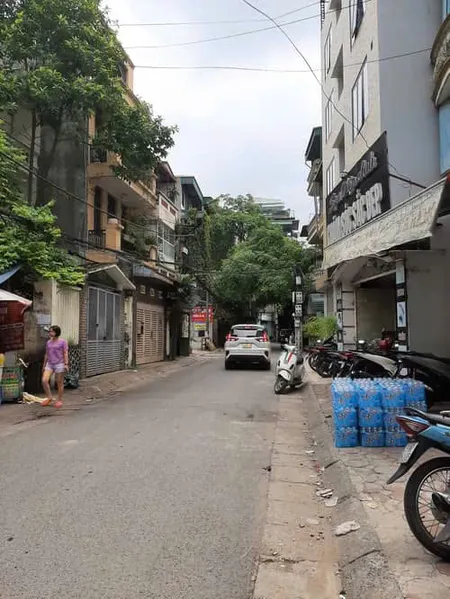BÁN NHÀ HOÀNG HOA THÁM 125M 4 TẦNG VỈA HÈ Ô TÔ TẢI TRÁNH GIÁ 26 TỶ