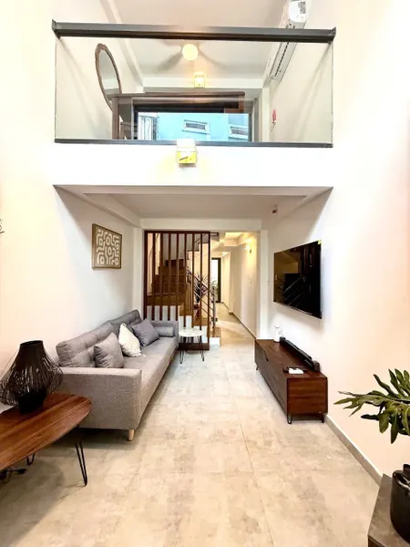 5 Tỷ nhỉnh: VĨNH VIỄN Quận 10, 3mx11m, 4 tầng 4 Phòng ngủ Full nội thất Ở ngay Thuê liền 0933910039