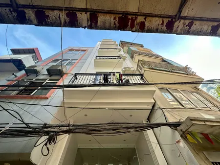 (Tin thật 100%) Bán tòa CHDV - Homestay ở phố Mễ Trì - Ô tô vào nhà - Cách phố 35m - DT 1,65 tỷ/năm