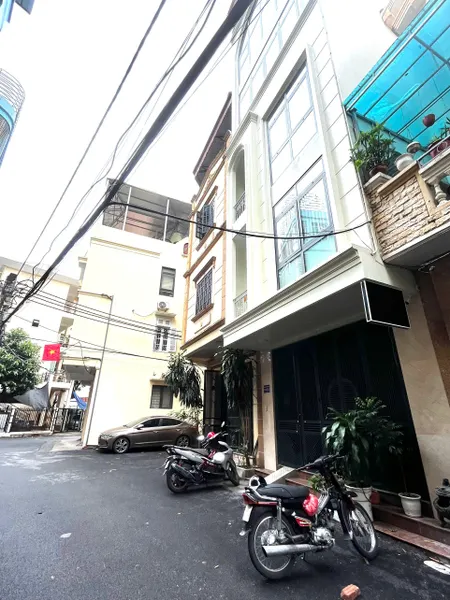 Bán nhà phố Nguyễn Chí Thanh – Ô tô tránh – MT 6m – chỉ 19 tỷ