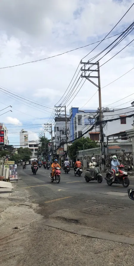 CHỈ 4.05 TỶ - MẶT TIỀN KINH DOANH BÌNH TÂN - ĐƯỜNG SẦM UẤT