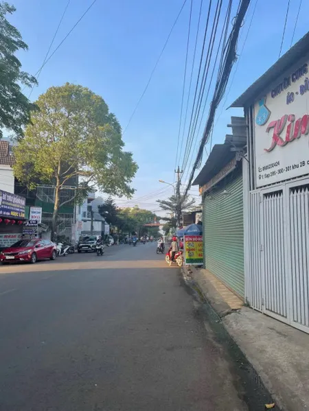 NHÀ ĐẸP - GIÁ TỐT - CHÍNH CHỦ Cần Bán Nhà Đường Ama Khê, Tân Lập, Đắk Lắk