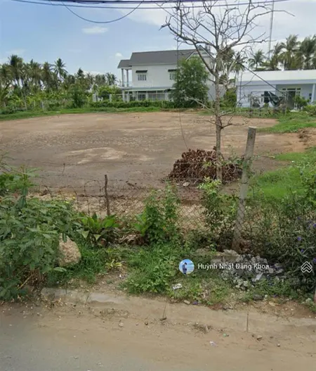 Bán gất đấy mt đường d5,phường 5,trà vinh gần chợ bạch đằng giá 500tr/120m2 full thổ cư shr
