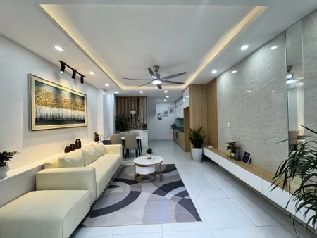 NHÀ ĐẸP HIẾM CÓ BỒ ĐỀ - GẦN HỒ - 5 TẦNG THIẾT KẾ ĐẸP - SỔ ĐỎ SẴN SÀNG!