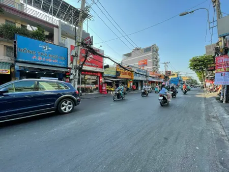 Chính Chủ Bán Mặt Tiền Thống Nhất, P.11, Q. Gò Vấp: DT (10x20m), Giá Tốt 130 Tỷ. Liên Hệ: O981.699.932