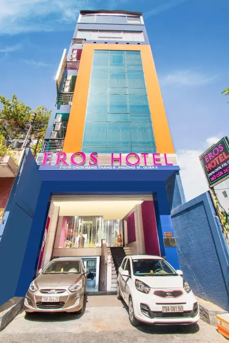 Chính Chủ Bán HXH Cách Mạng Tháng Tám, P.10, Q.3: DT 5.95x29m, Giá Tốt 80 Tỷ. Liên Hệ: 0981699932