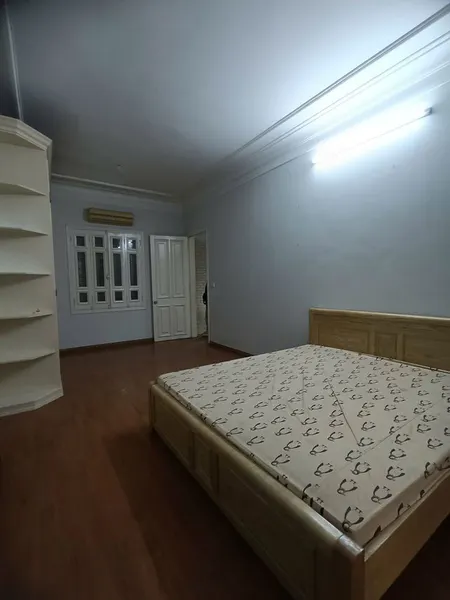 BÁN NHÀ THANH LÃM 43MX4 TẦNG, VỪA Ở VỪA CHO THUÊ DONG TIỀN GIÁ 5.6 TỶ.