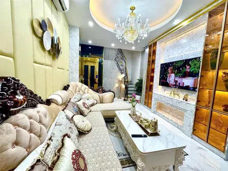 Chỉ nhỉnh 8 tỷ siêu phẩm lương đình của thang máy ngõ thông gần phố gần ô tô full nội
