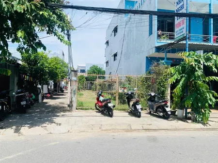 Đất 2 mặt tiền đường 7m5 nguyễn công hoan gần bến xe trung tâm