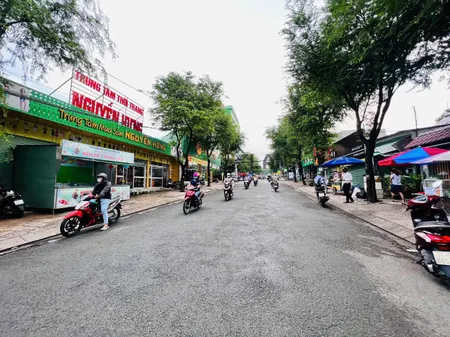 315-- BÁN ĐẤT MẶT TIỀN KD TỐT- KHU TÁI ĐỊNH CƯ ÊM ĐỀM - P LINH XUÂN - VỈA HÈ LỚN
