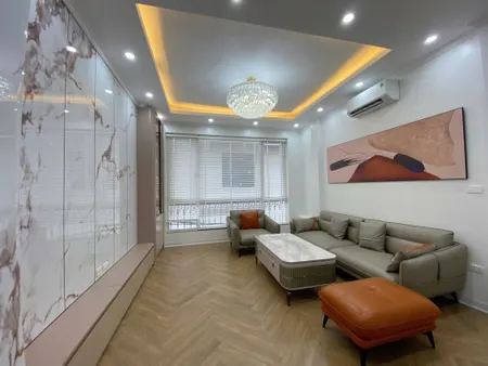 Bán Nhà! Nguyễn Khang,Oto Tránh,Vào Nhà,Kinh Doanh,DT: 40m2 x 6Tầng,MT: 4m,Giá: 17.9 tỷ Cầu Giấy