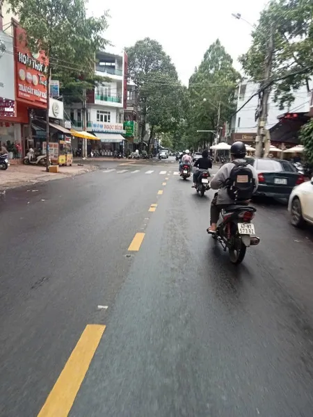 BÁN ĐẤT TẶNG NHÀ MẶT PHỐ ĐƯỜNG TRẦN PHÚ, trung tâm BMT, đất 60m2, thổ cư, kinh doanh buôn bán khai thác ngay, BÁN 7tỷ450tr hàng ngộp