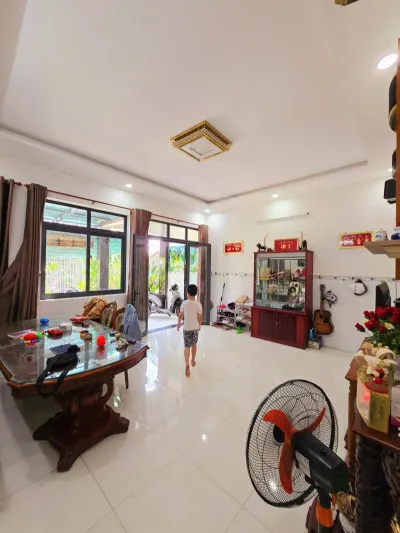 Bán nhà mặt phố Q.9, Long Phước, đường Số 10. DT 232m2, 3.35  tỷ, sổ đỏ, LH: 0933125879