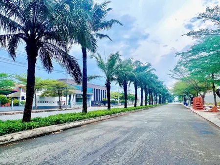 Bán nhanh lô đất thổ cư 260m2 đường Trần Văn Giàu , 15tr/m2 , SHR