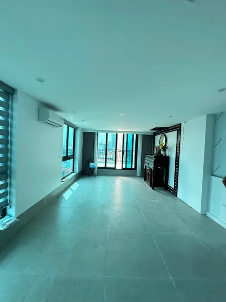 Bán nhà Nguyễn Khang 72m² ngang 4.5m giá 35 tỷ Phường Yên Hòa (LH: Zalo 0862299066)