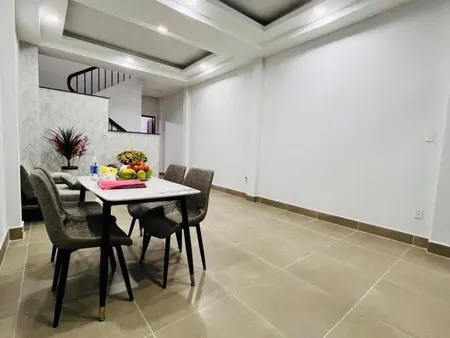 CHỈ CẦN CÓ 2 TỶ 7 LÀ SỠ HỮU NGAY CĂN NHÀ NẰM NGAY MẶT TIỀN ĐƯỜNG Q9. - SHR - CÔNG CHỨNG NGAY