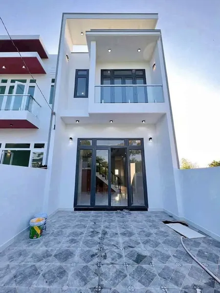 BÁN NHANH CĂN NHÀ MỚI XÂY Ở GẦN CÔNG AN BÌNH HÒA CHỈ 378 TRIỆU NHẬN