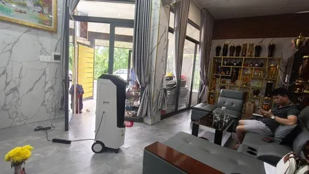 Bán nhà 3 tầng  đường Số 8, Long Phước, Q.9. DT 82m2, 3PN, SH, giá 4.6 tỷ. LH: 0933125879