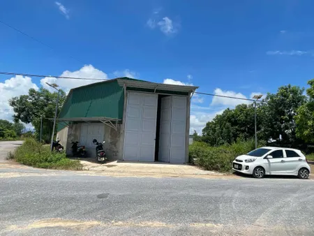 Cần bán lô đất 2MT