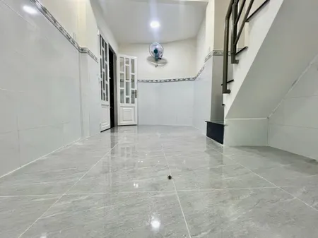 SÁT MẶT TIỀN KHÁNH HỘI Q4 HƠN 2 TỶ