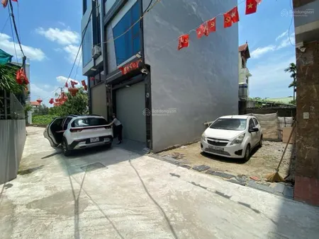 Đông dư hiếm nhỏ tiền oto 16 chỗ thông số vàng 5tỷ 30m ra mặt hồ mặt phố dân trí cao