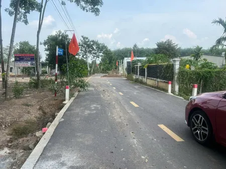 10M NGANG 600M2 CÁCH TRƯỜNG C2 800M MẶT TIỀN ĐƯỜNG NHỰA
