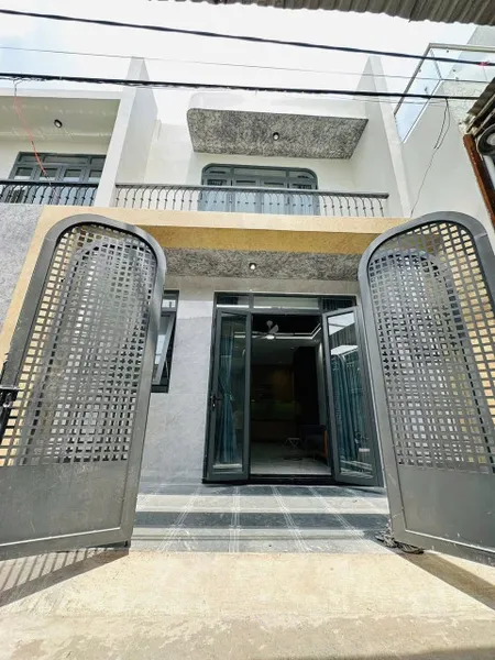 Bán nhà 1T1L khu bàn cờ 50m2/ dòng tiền 5 triệu/tháng - hẻm xe hơi - hoàn công đủ - KDC sầm uất