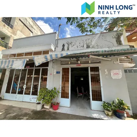 Nhà phố vị trí vàng, mặt tiền đường Cách Mạng Tháng 8, P. Ninh Thạnh, Tây Ninh