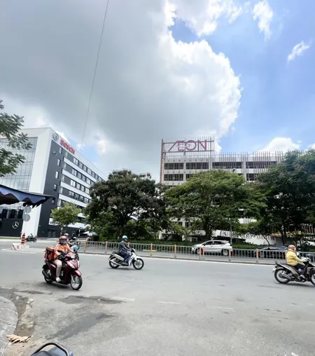 BÁN ĐẤT TẶNG NHÀ KHU VIP Q.TÂN PHÚ - 6.18TỶ TL
